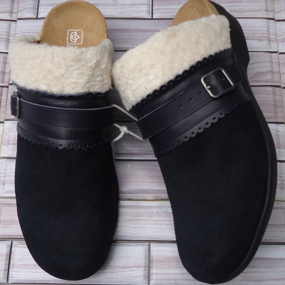 Spenco Shoes - SIZE 11 D. SPENCO leather comfortable slip-on mules.